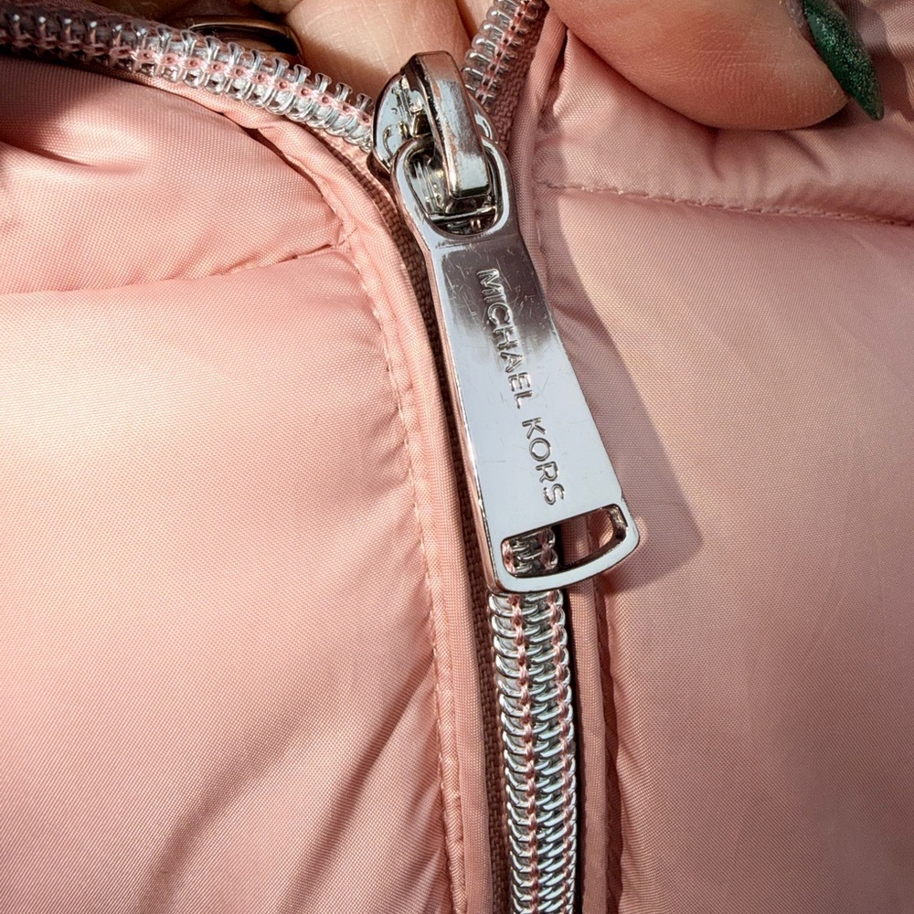 Michael Kors Girls Pink Puffer Jacket w/ Hood - Picture 4 of 11